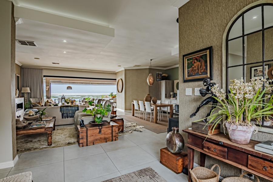 4 Bedroom Property for Sale in Pecanwood Estate North West